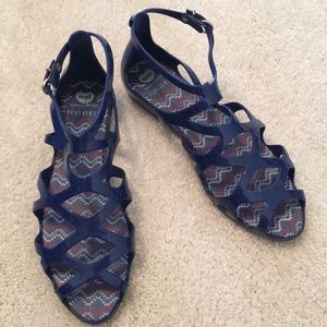 jelly sandals forever 21